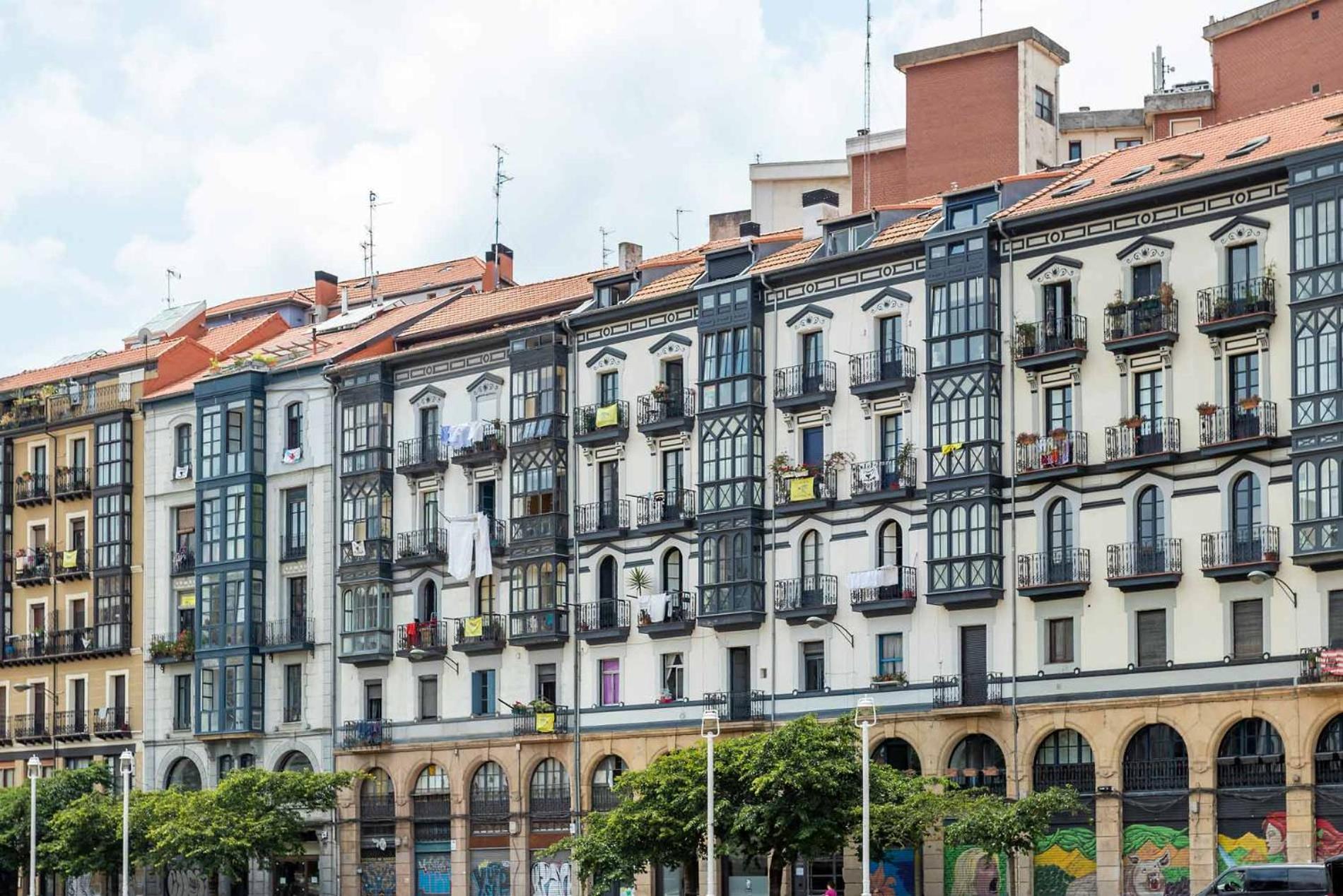 Old Town Core Next To Plaza Nueva Bilbao Exterior foto